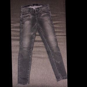 Size 6 Lucky Brand Jeans (women’s)